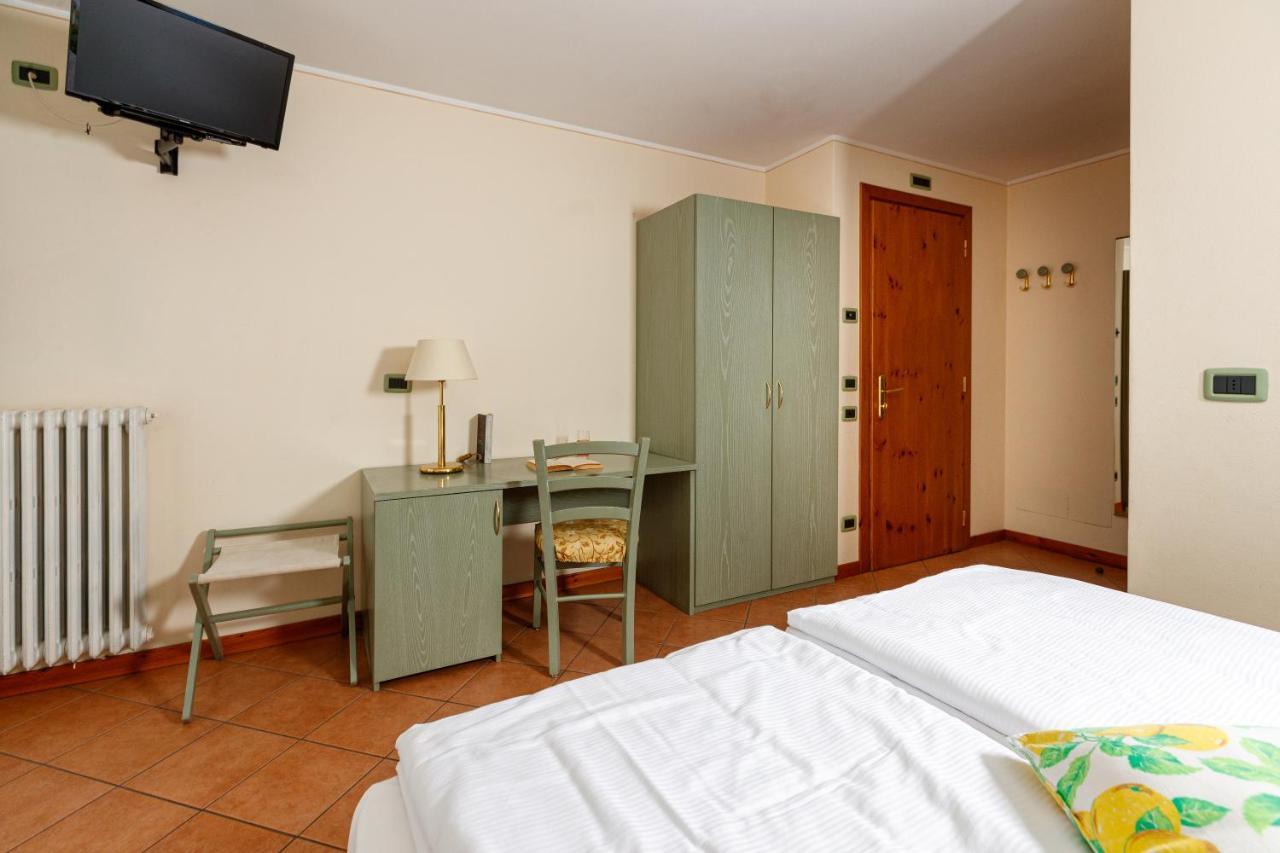 Hotel Villa Rina Бормио Екстериор снимка