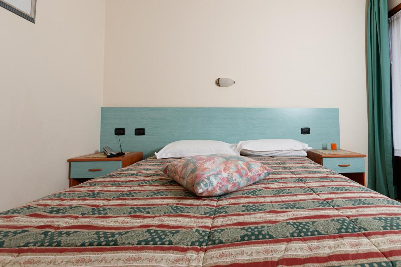 Hotel Villa Rina Бормио Екстериор снимка