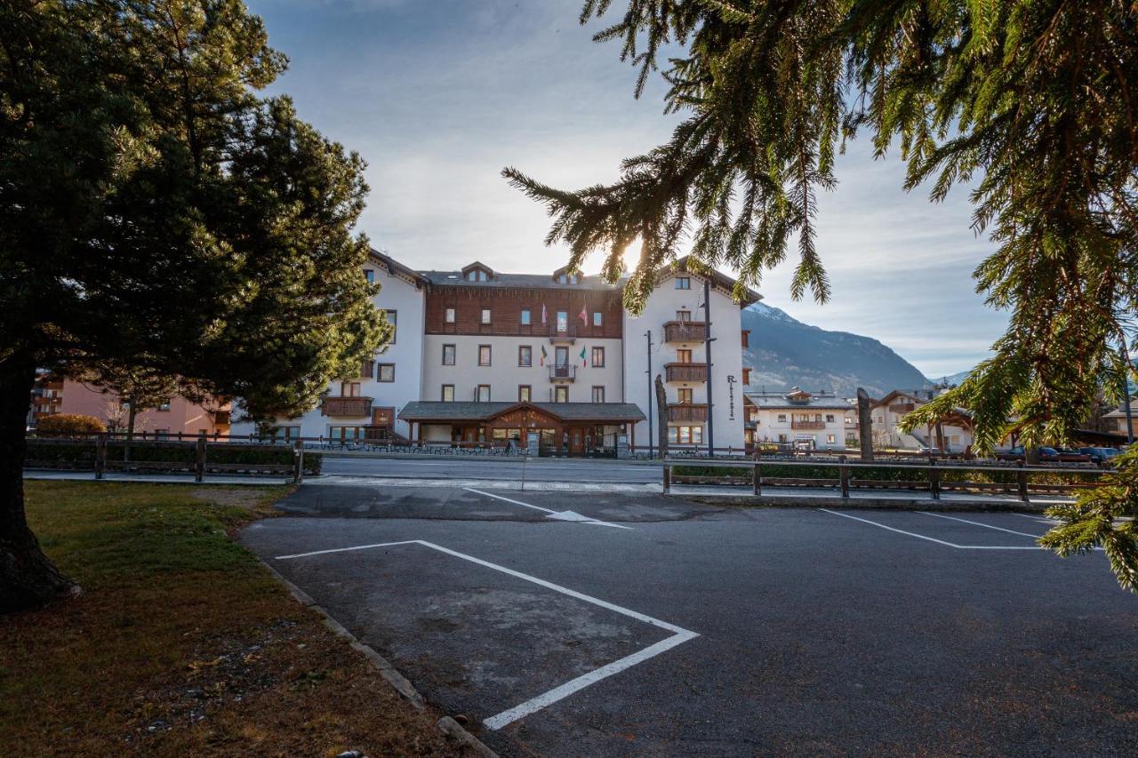 Hotel Villa Rina Бормио Екстериор снимка